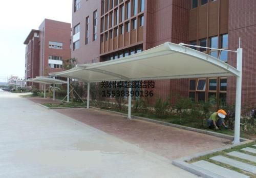 海口<font color='red'>膜結(jié)構(gòu)車棚</font>【?？谌A能發(fā)展有限公司等】施工案例